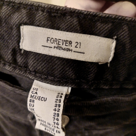 Recycled cotton distressed denim low cut jeans - Picture 2 of 4